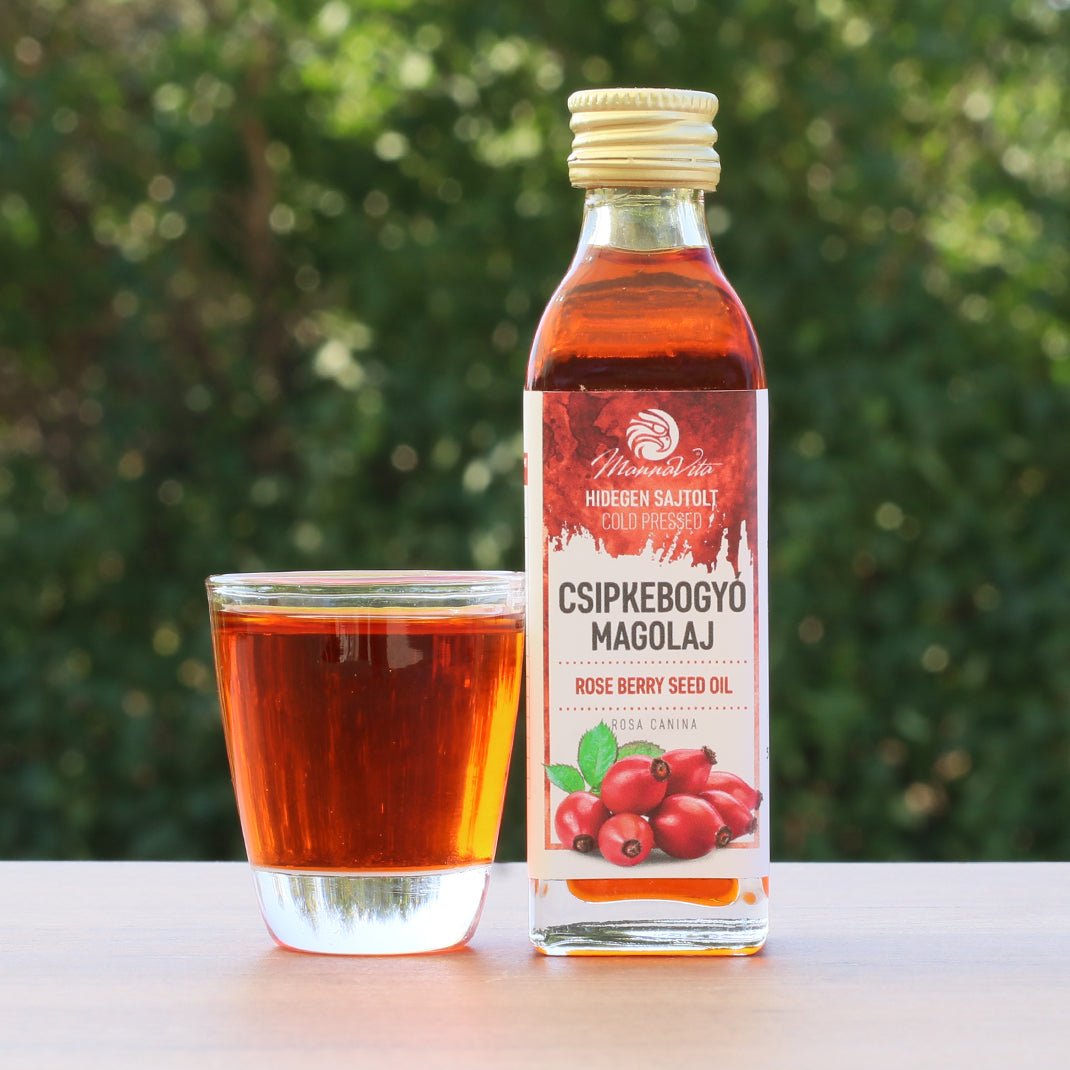 Mannavita унгарско студенопресовано масло от шипкови семена • 40 мл