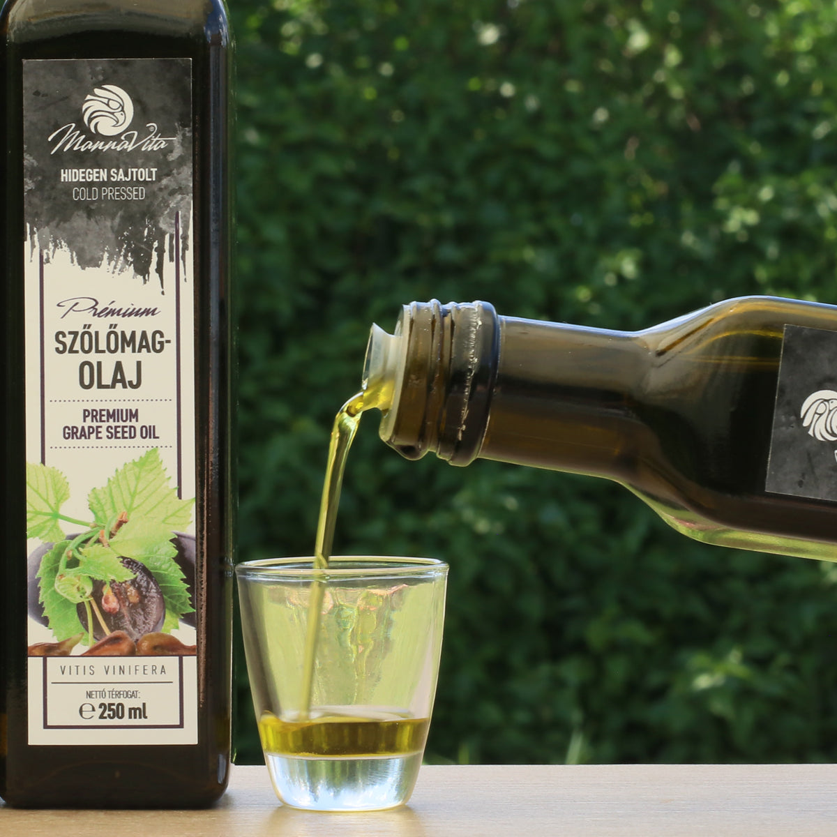 Mannavita унгарско студенопресовано гроздово олио • 250 ml