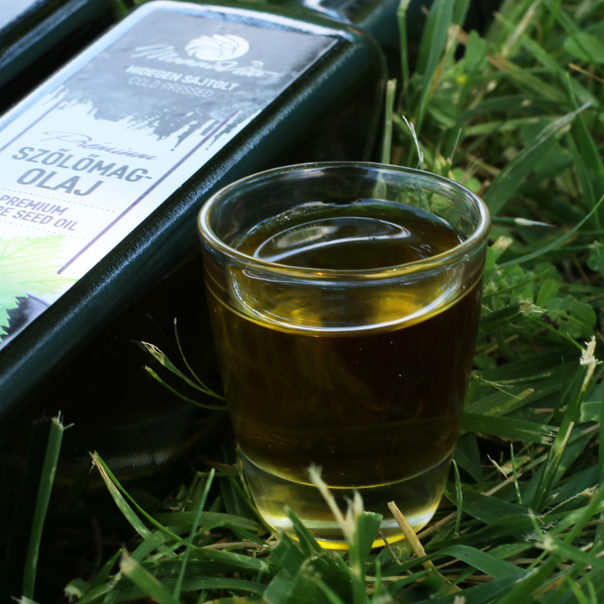 Mannavita унгарско студенопресовано гроздово олио • 250 ml